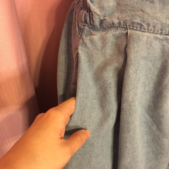 Light Denim Midi Skirt With Elastic Waist - Picture 3 of 7